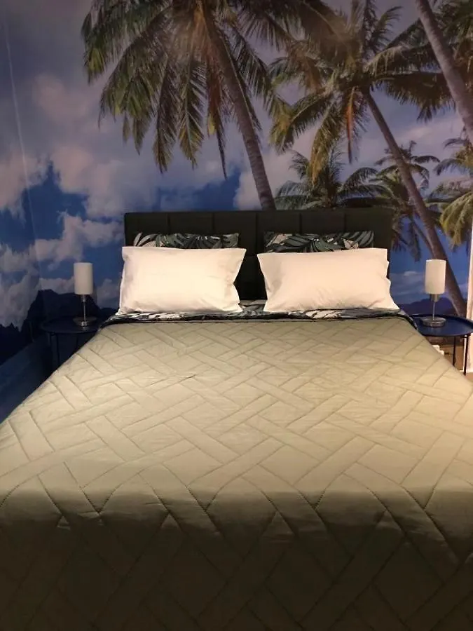 Summer Beach Studio, 4 Persons, Mobile Ac, Old Town Nice Apartment