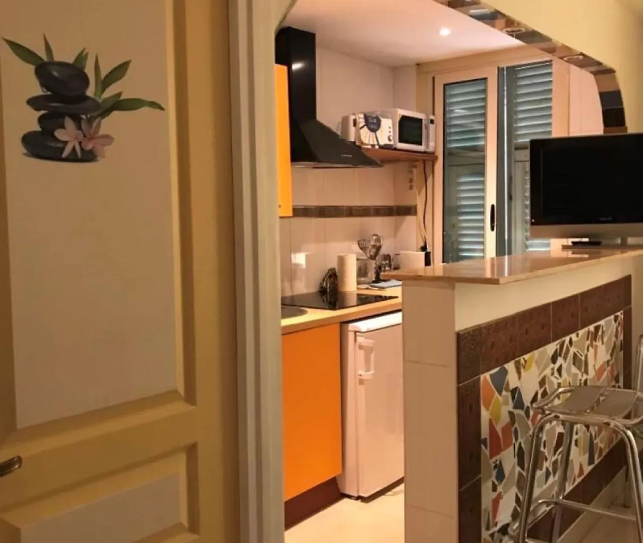 شقة Summer Beach Studio, 4 Persons, Mobile Ac, Old Town نيس