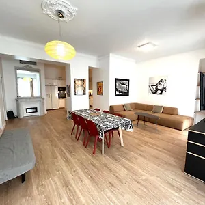 Apartment Large Haussmanian In The Heart Of, Nice